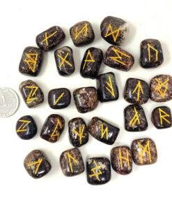 Garnet Rune Set